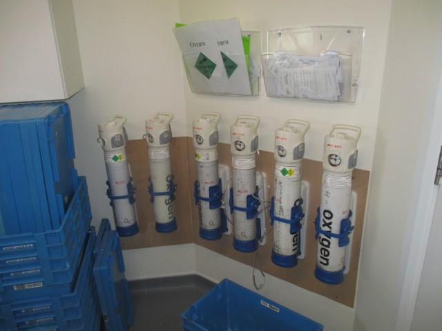 The Safe Use of Oxygen Cylinders in Care Homes